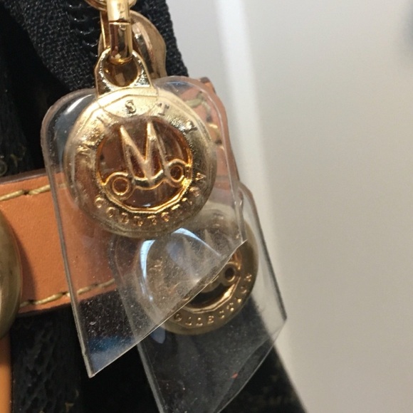 BNWOT Misty Collection Leather Purse - Picture 9 of 12